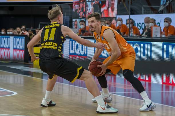 多年友谊 多年友谊