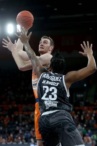 [CBA]七人得分上双 辽宁主场大胜吉林.